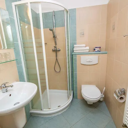 Pension Ka.Pr Gasthof Hluboká nad Vltavou